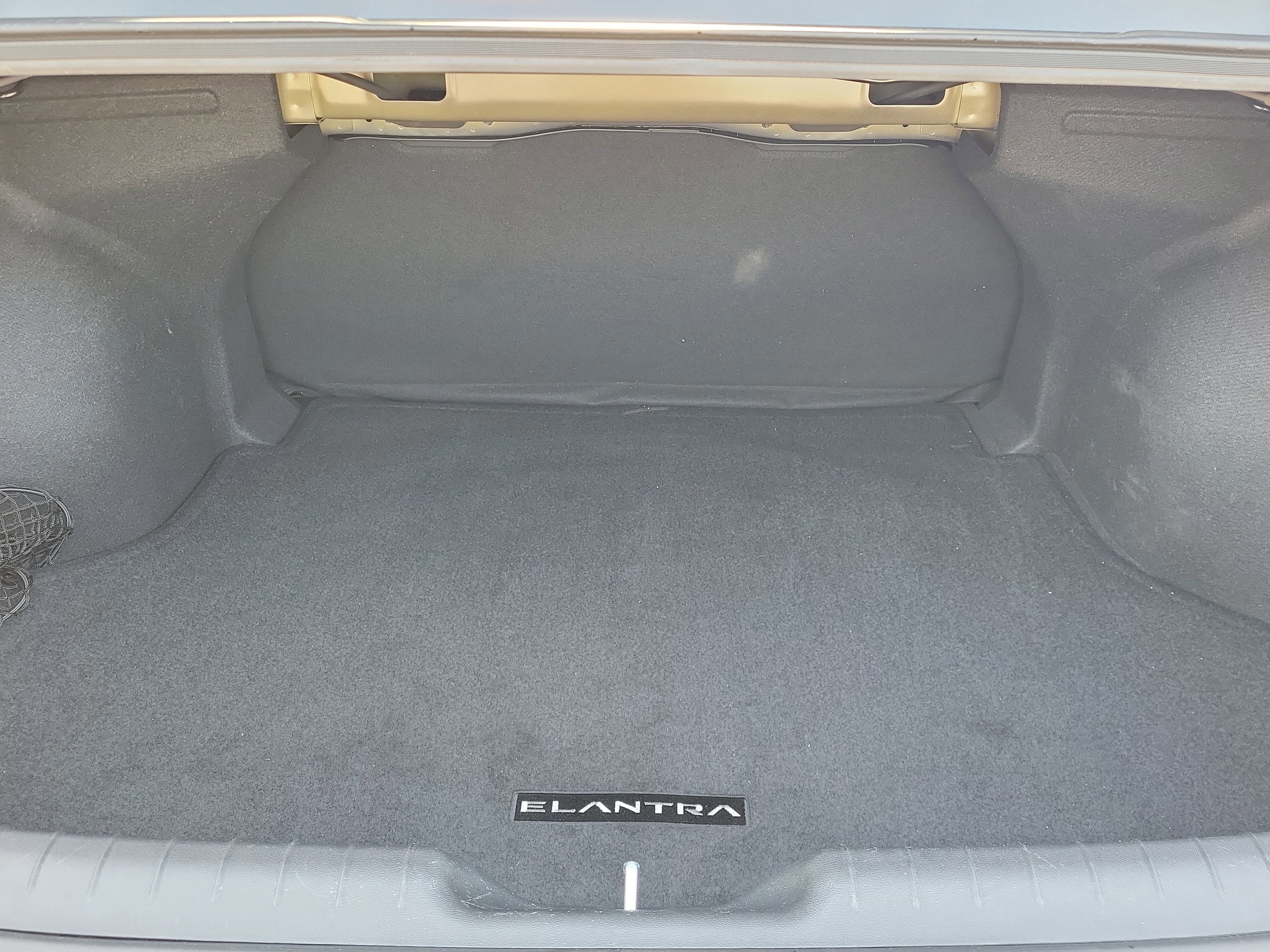 Used 2025 Hyundai Elantra Sport image 7