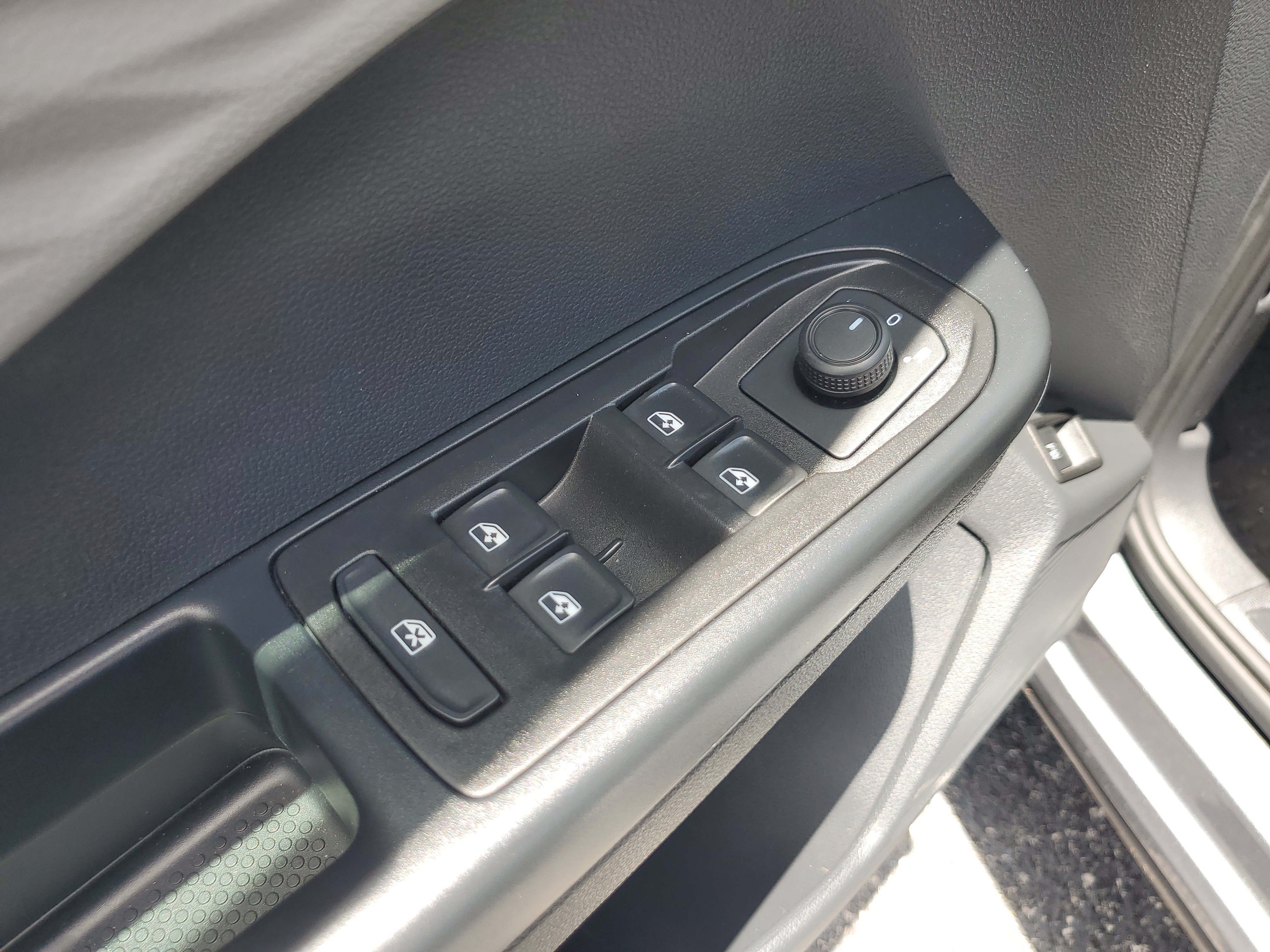 Certified 2023 Volkswagen Taos S w/ Driver Assistance Package FWD image 19