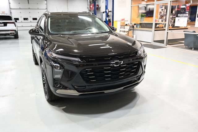 New 2026 Chevrolet Trax ACTIV w/ Driver Confidence Package FWD image 3