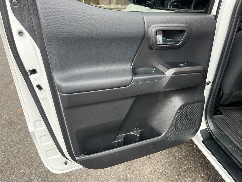 Used 2022 Toyota Tacoma 4x4 Double Cab image 29