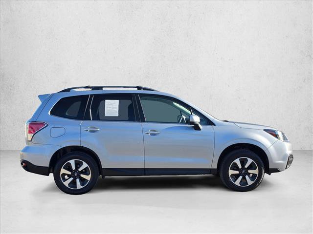 Used 2018 Subaru Forester 2.5i Limited AWD/4WD image 6