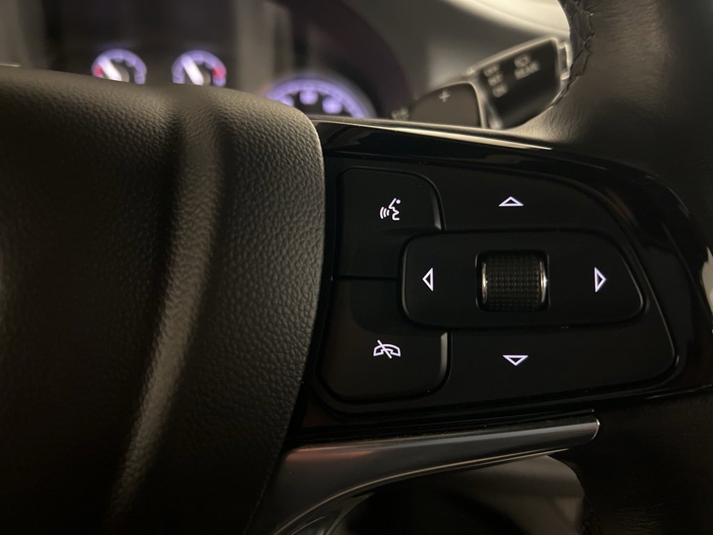 Certified 2023 Buick Enclave Essence w/ Sport Touring Edition image 17