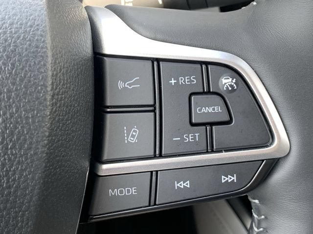 Certified 2026 Toyota Highlander Platinum AWD/4WD image 29