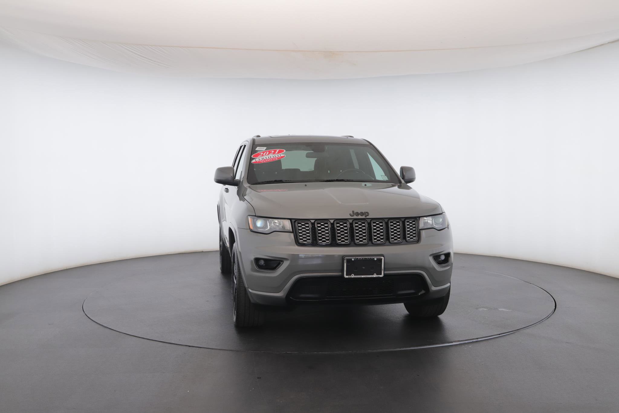 Used 2021 Jeep Grand Cherokee Laredo X image 39