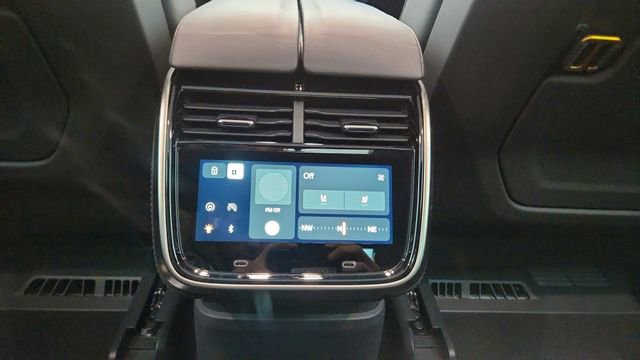 Used 2023 Rivian R1T Adventure image 38