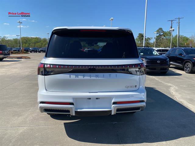 Used 2025 INFINITI QX80 Sensory image 6