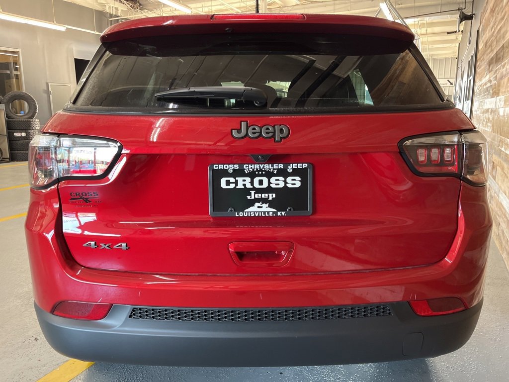 New 2026 Jeep Compass Latitude image 11