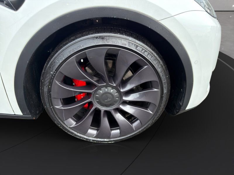 Used 2021 Tesla Model Y Performance image 24