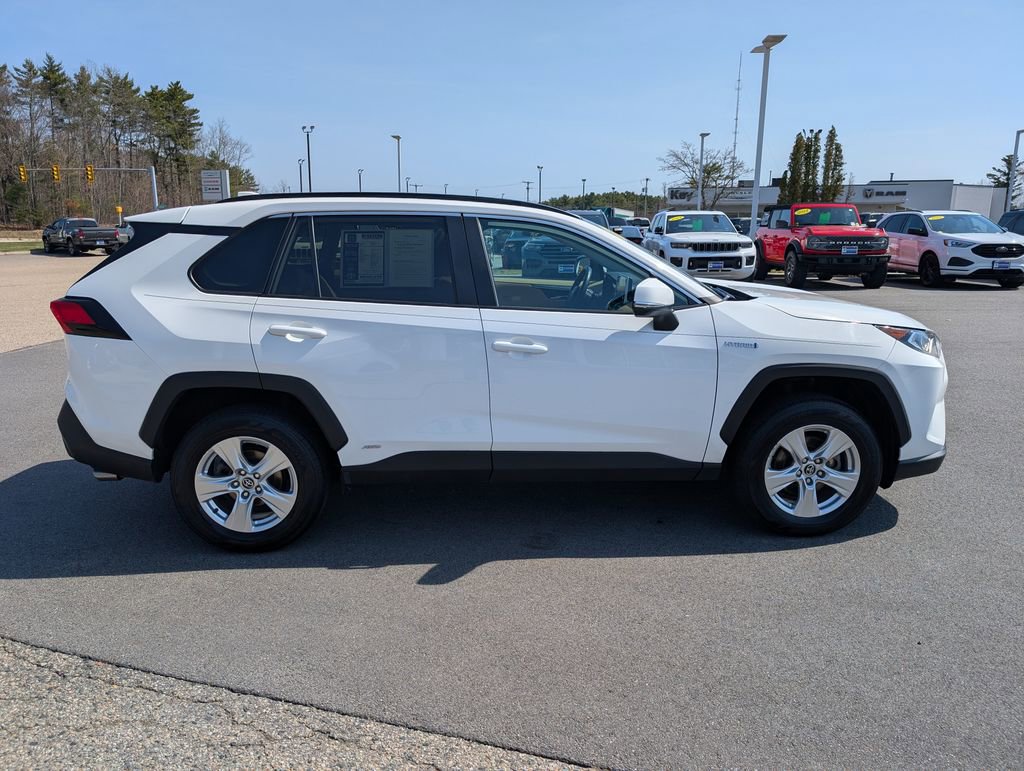 Used 2020 Toyota RAV4 XLE w/ Convenience Package AWD/4WD image 7