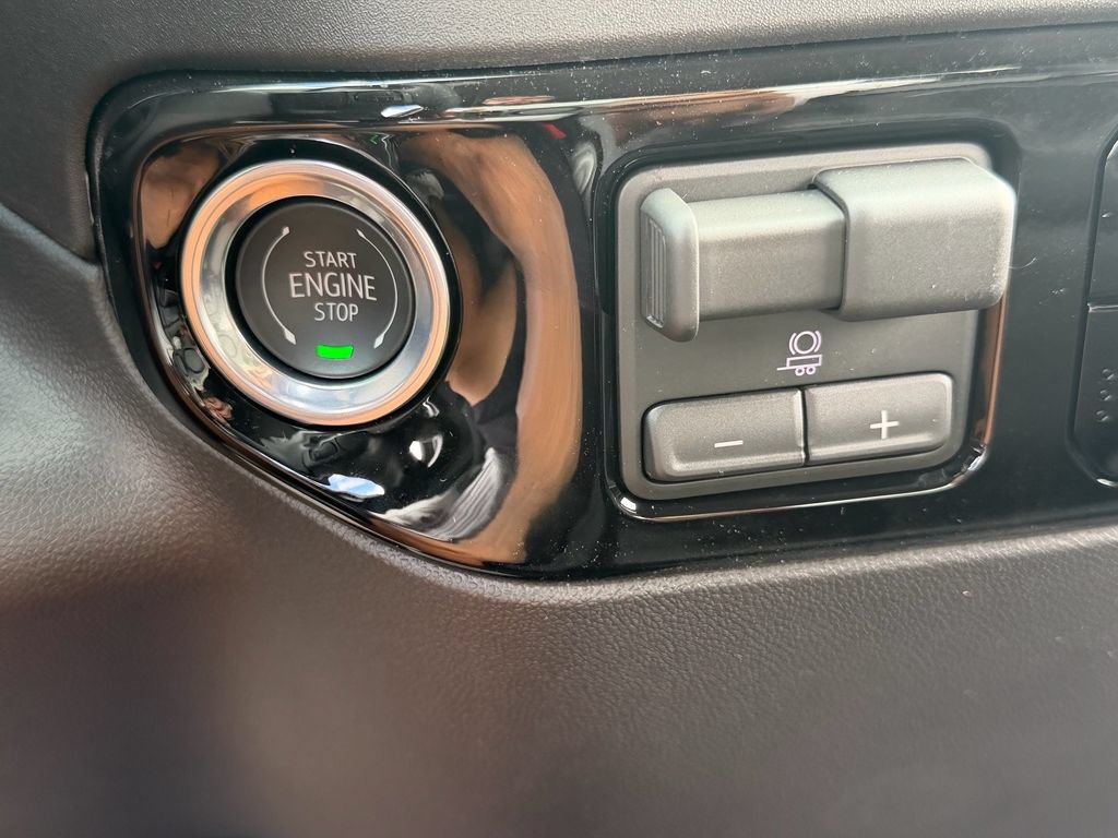 New 2026 Chevrolet Silverado 1500 RST w/ RST Select Package AWD/4WD image 23
