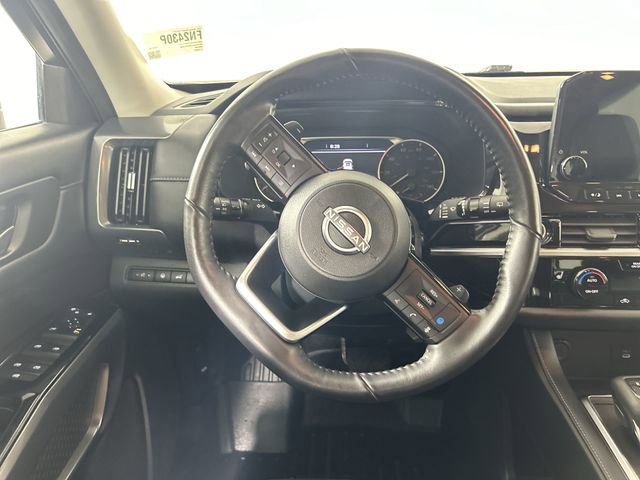 Used 2022 Nissan Pathfinder SL image 12