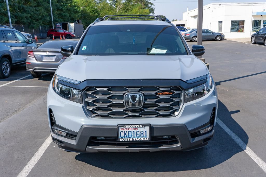 Certified 2023 Honda Passport TrailSport image 2