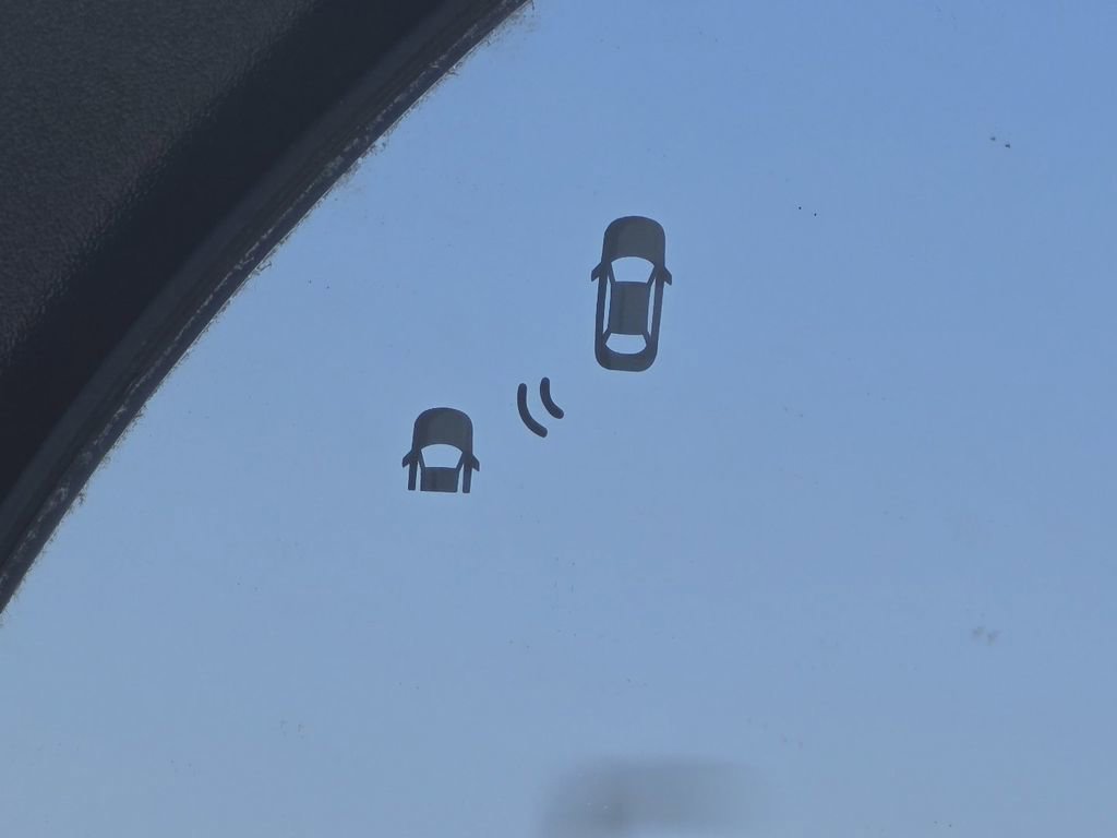 Used 2021 Kia Seltos SX w/ SX Sunroof Package image 9