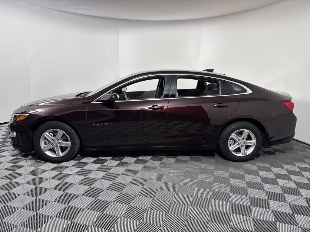 Used 2021 Chevrolet Malibu LS image 4