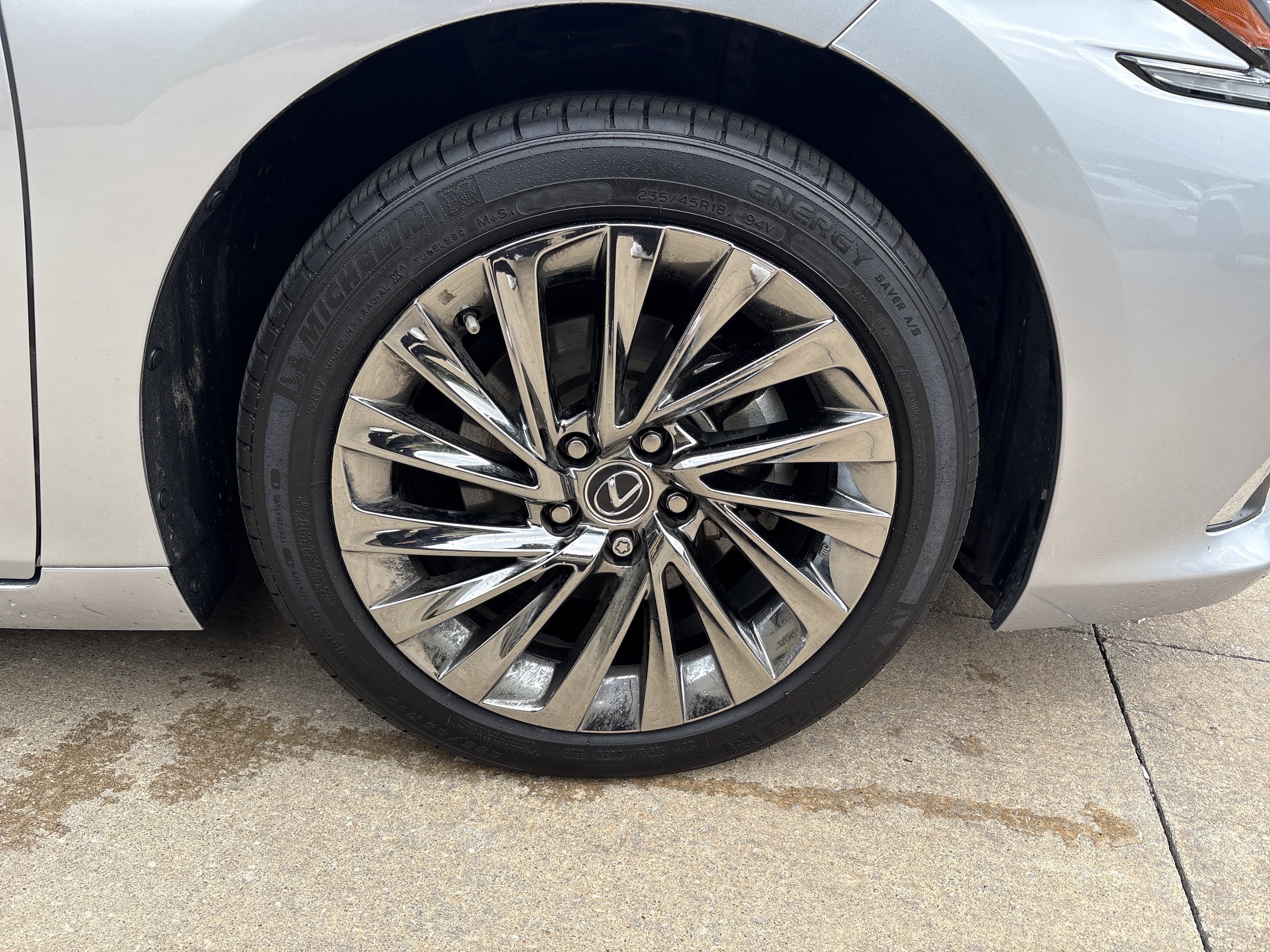 Certified 2025 Lexus ES 350 Ultra Luxury w/ Accessory Package (Z2) FWD image 13