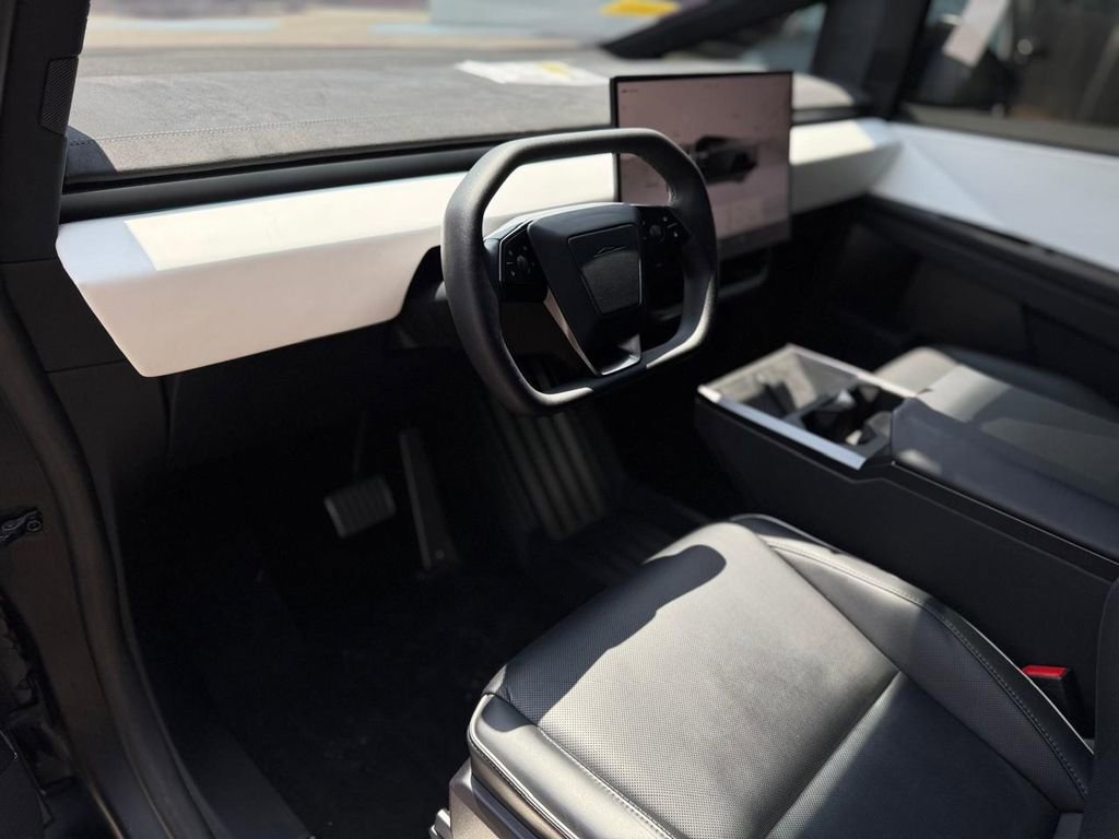 Used 2024 Tesla Cybertruck Cyberbeast AWD/4WD image 14