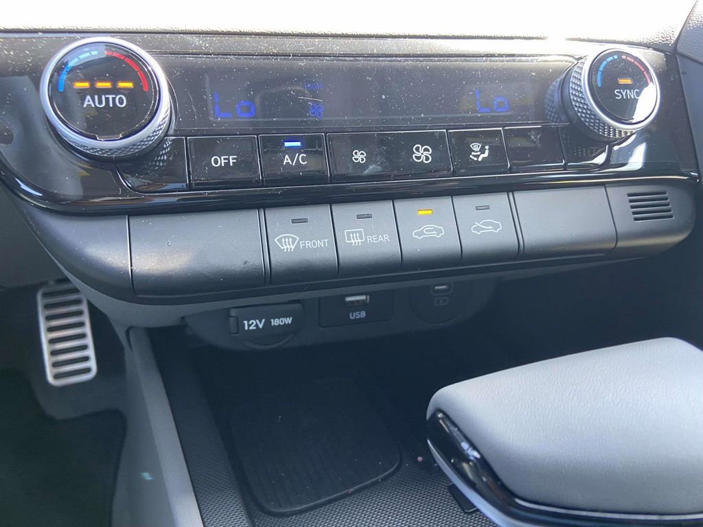 Certified 2026 Hyundai Elantra Sport image 19