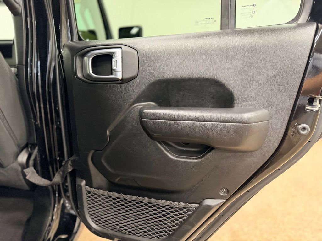 Used 2021 Jeep Wrangler Unlimited Sport AWD/4WD image 18