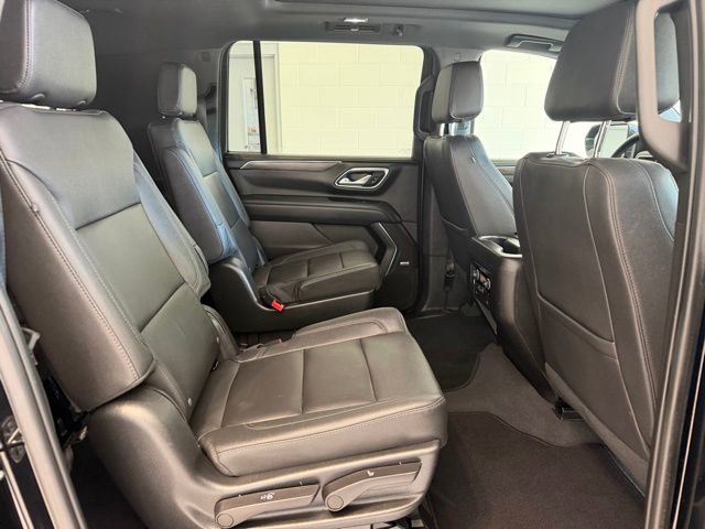 Used 2023 Chevrolet Suburban Z71 w/ Luxury Package AWD/4WD image 14