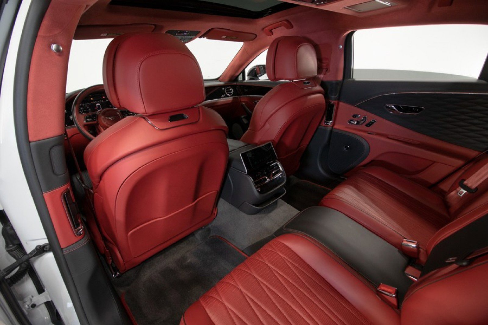 Used 2023 Bentley Flying Spur Flying Spur image 45