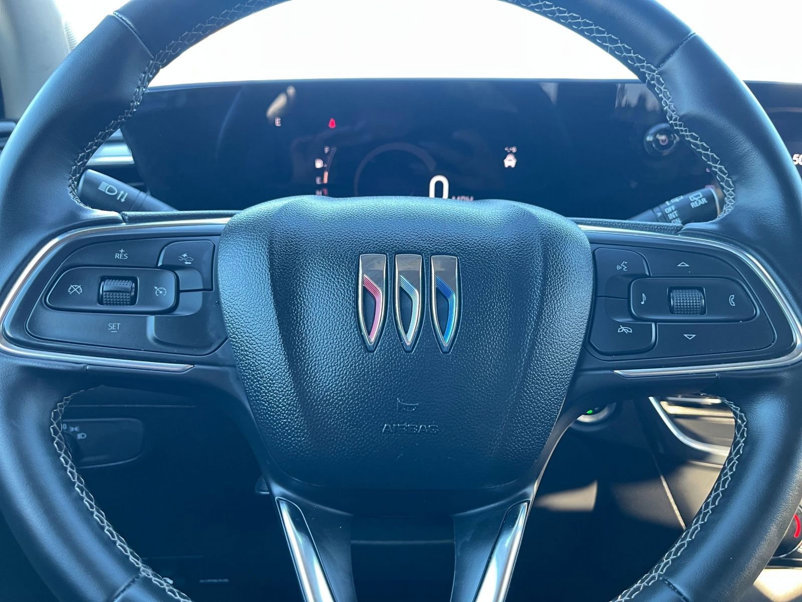 Used 2025 Buick Encore GX Preferred image 25