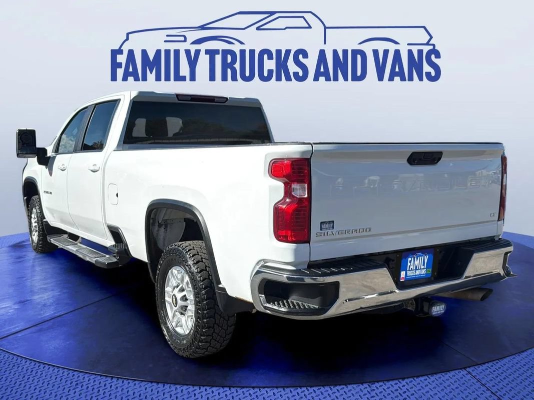 Used 2024 Chevrolet Silverado 2500 LT w/ Convenience Package AWD/4WD image 3