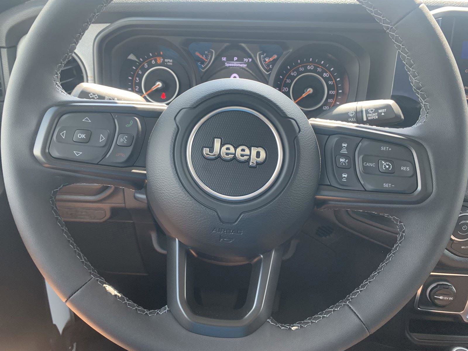New 2025 Jeep Gladiator Sport image 18