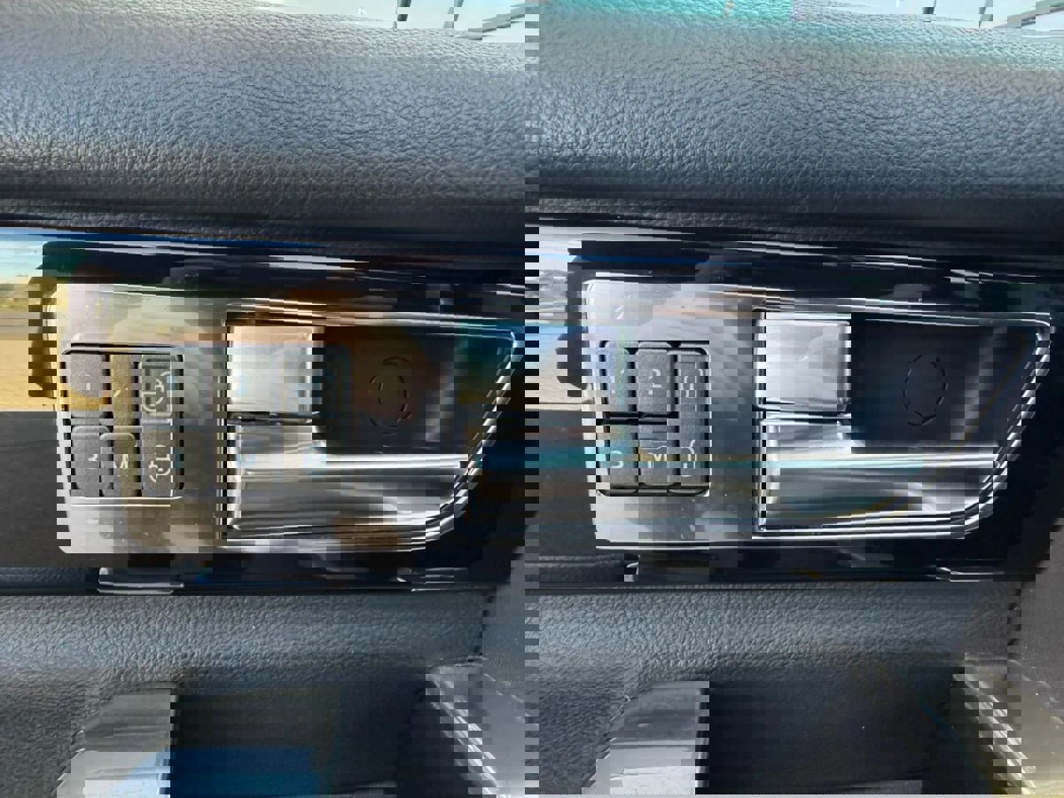 Used 2011 Land Rover LR4 HSE LUX image 38