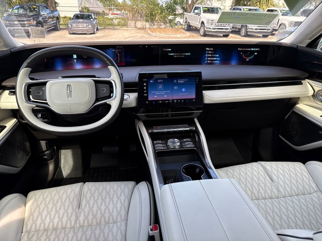 Used 2024 Lincoln Nautilus Black Label image 6