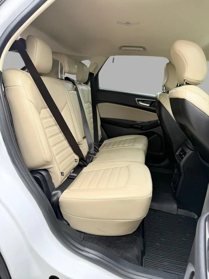 Used 2018 Ford Edge SEL w/ Equipment Group 201A AWD/4WD image 34