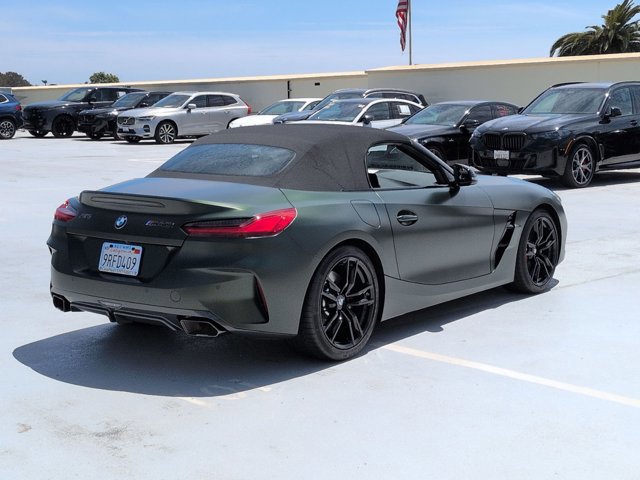 Certified 2025 BMW Z4 M40i w/ Edition RWD image 5