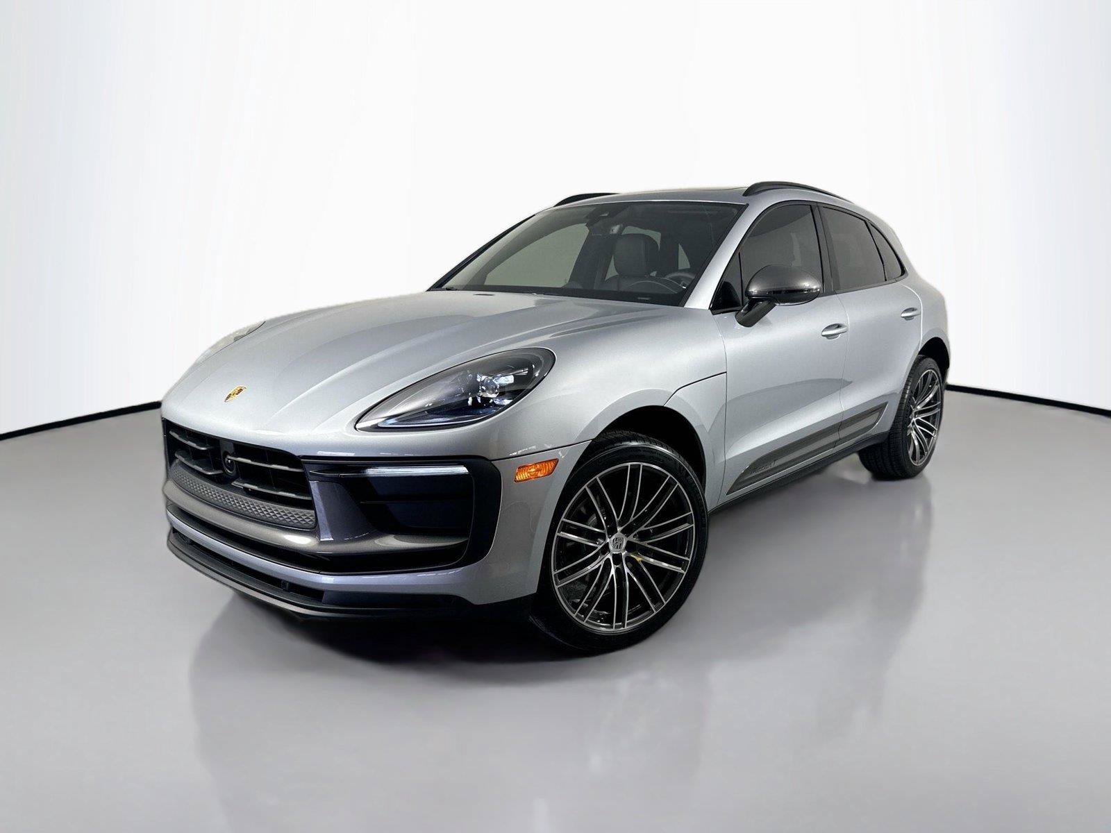 Used 2026 Porsche Macan Turbo AWD/4WD image 1