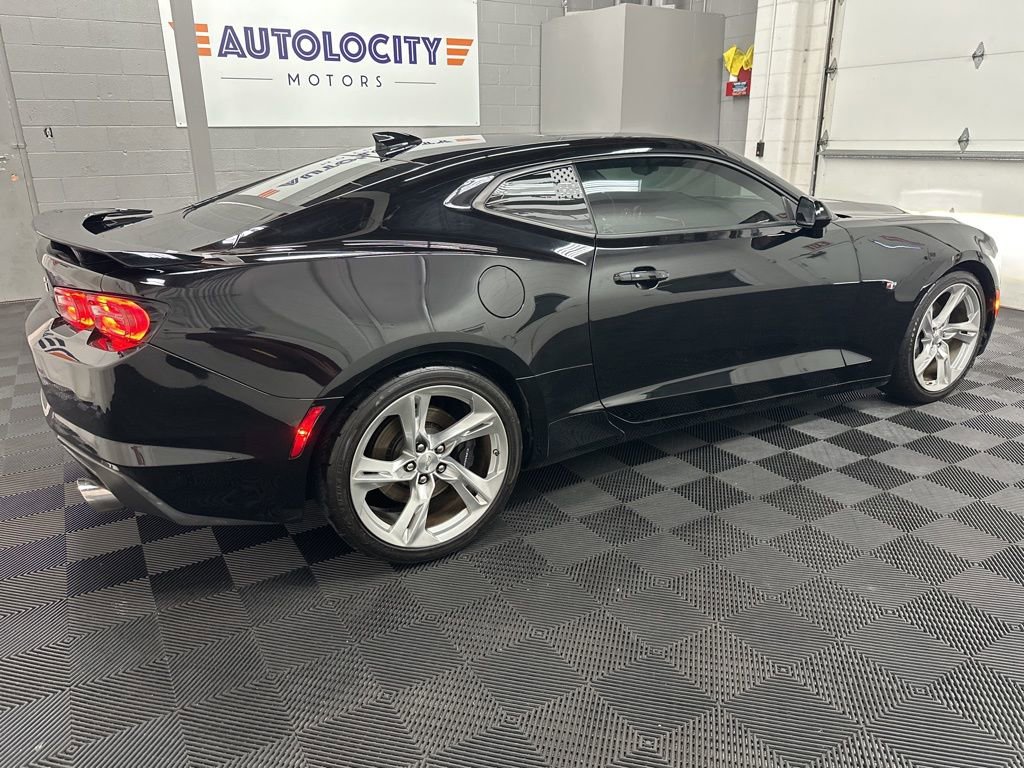 Used 2019 Chevrolet Camaro SS RWD image 11