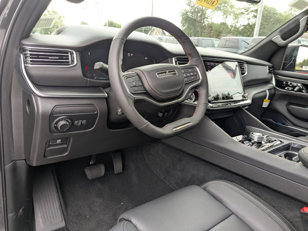 New 2027 Jeep Grand Wagoneer L Summit AWD/4WD image 21
