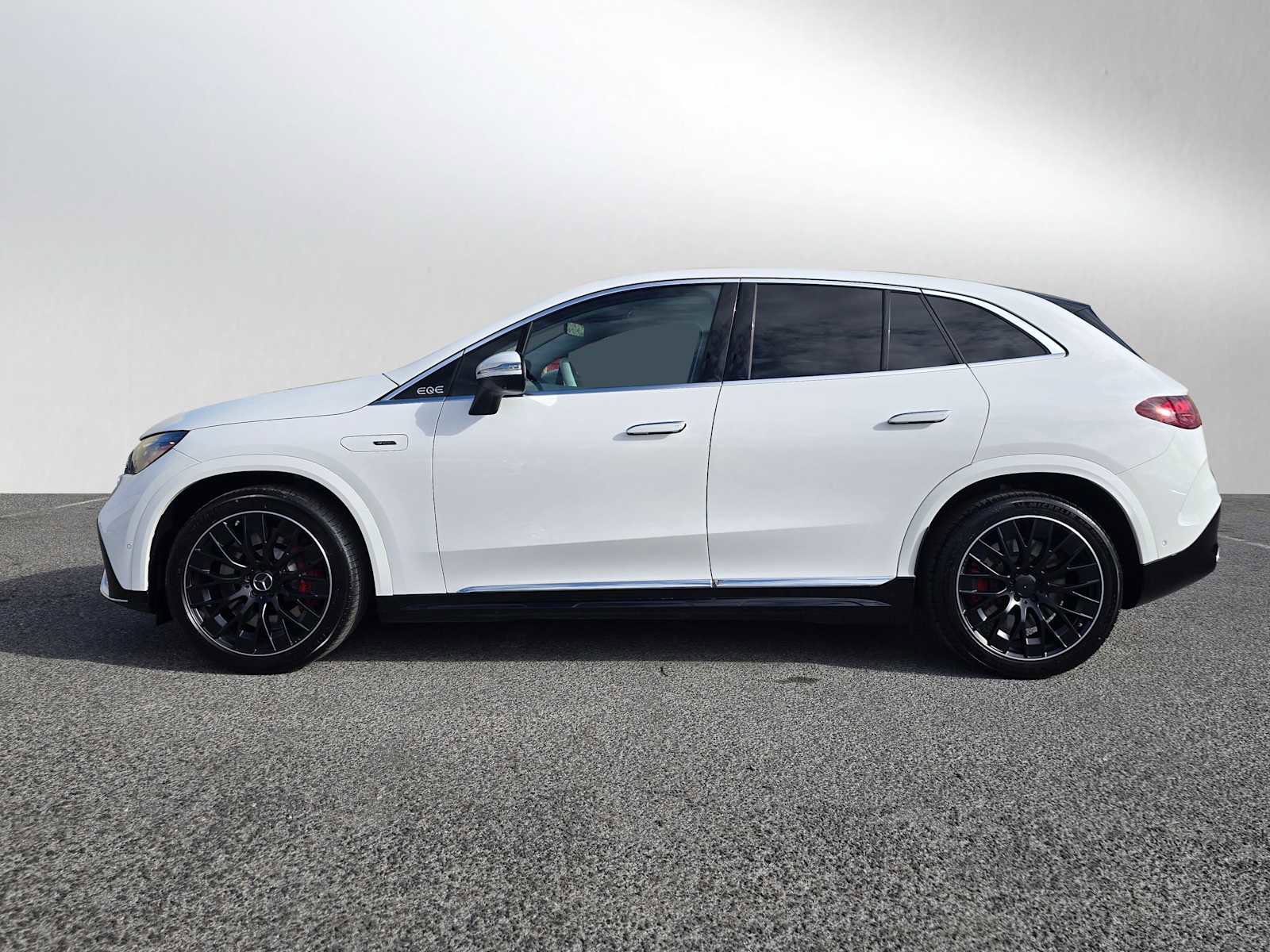 Used 2024 Mercedes-Benz EQE AMG 4MATIC SUV image 6