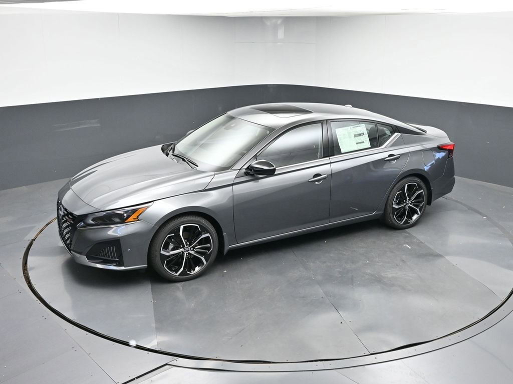 New 2025 Nissan Altima 2.5 SR image 43