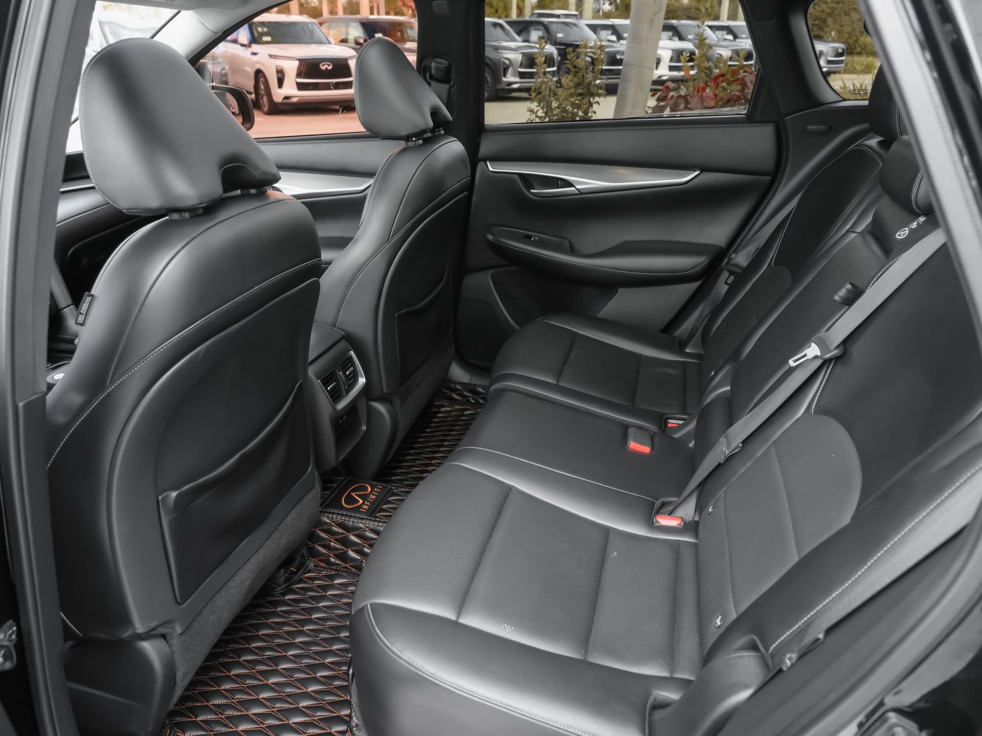 Used 2022 INFINITI QX50 Luxe FWD image 32