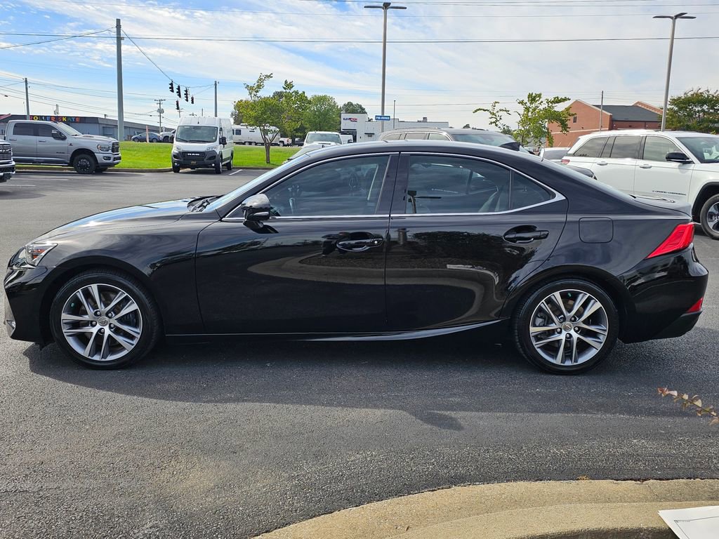 Used 2020 Lexus IS 300 image 10