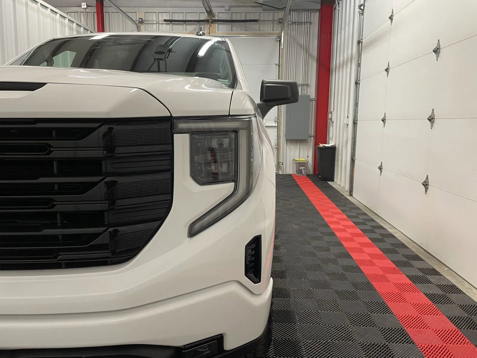 Used 2024 GMC Sierra 1500 Elevation image 8