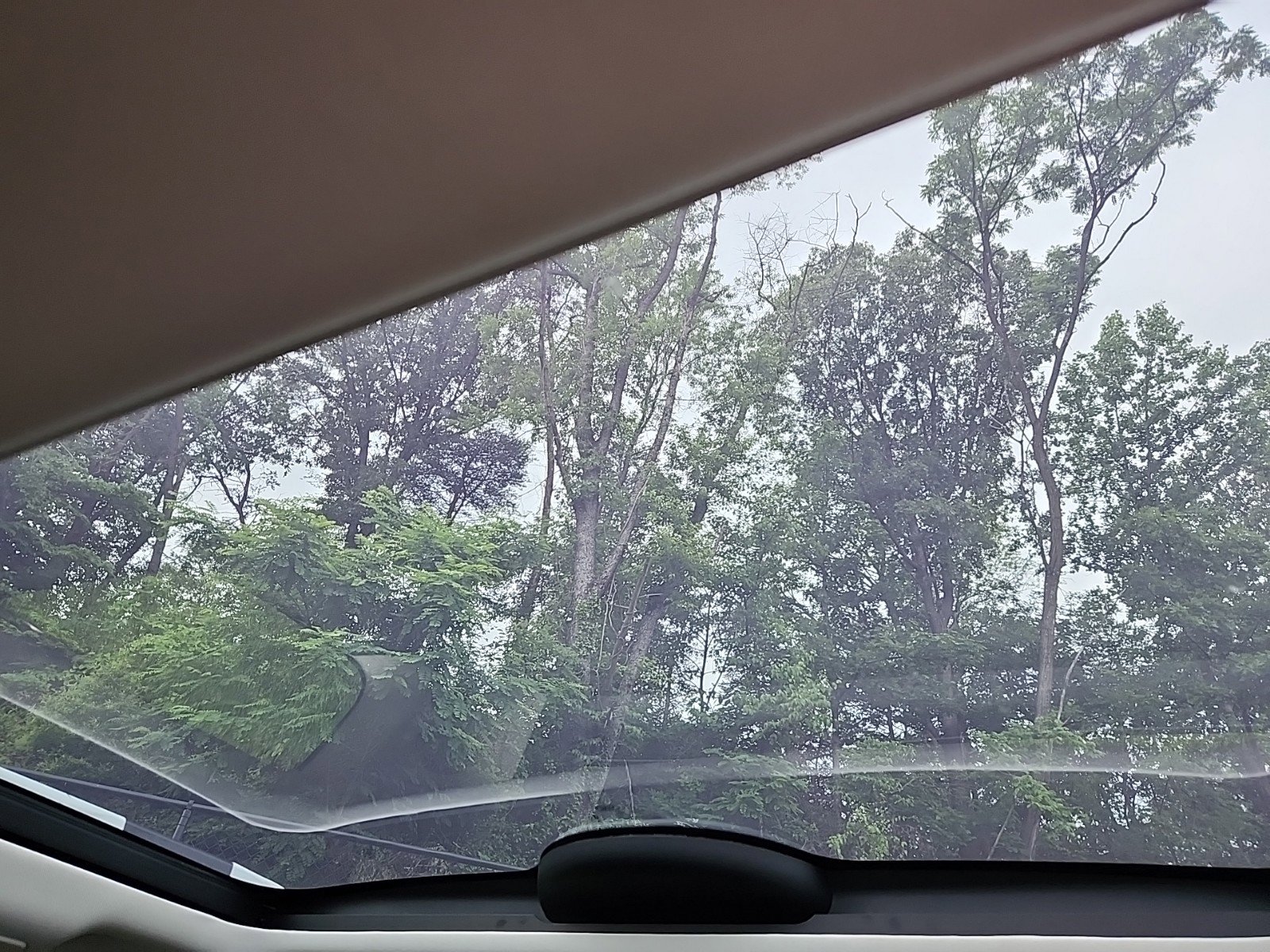 Certified 2024 Land Rover Discovery S image 28