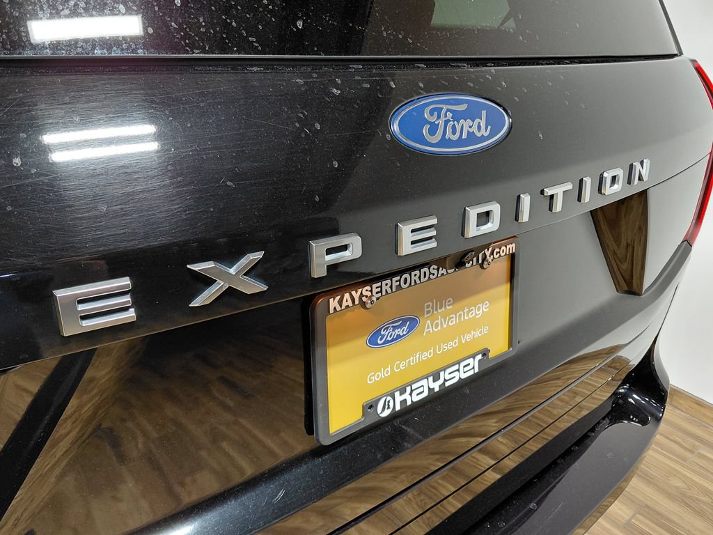 Certified 2025 Ford Expedition Active AWD/4WD image 17