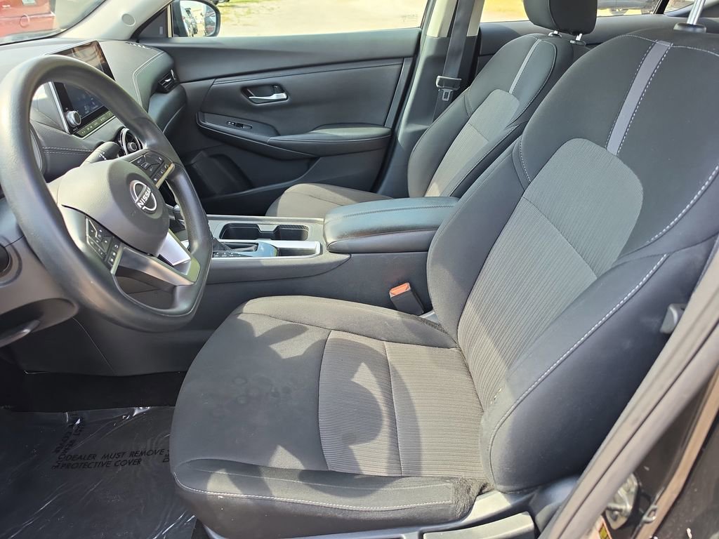 Used 2024 Nissan Sentra SV FWD image 15