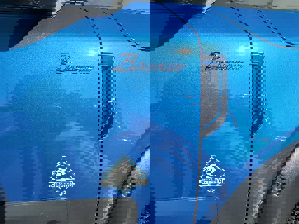 Used 2023 Ford Bronco Sport Outer Banks w/ Tech Package image 2