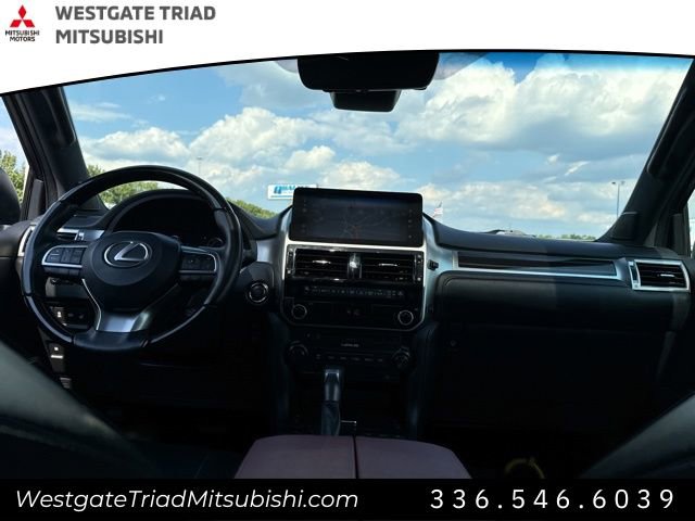 Used 2023 Lexus GX 460 Premium w/ Premium Package image 11