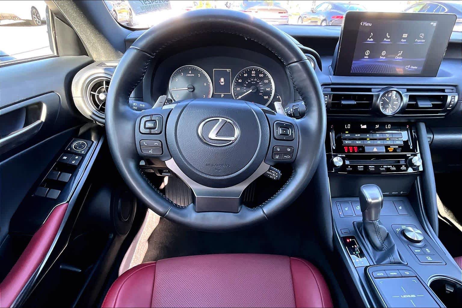 Certified 2025 Lexus IS 300 F Sport image 5
