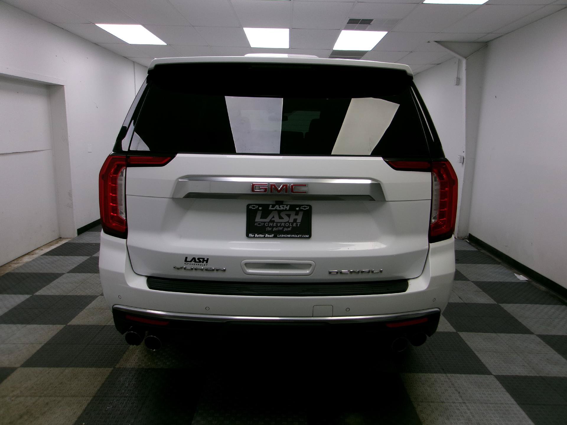Used 2022 GMC Yukon XL Denali AWD/4WD image 15