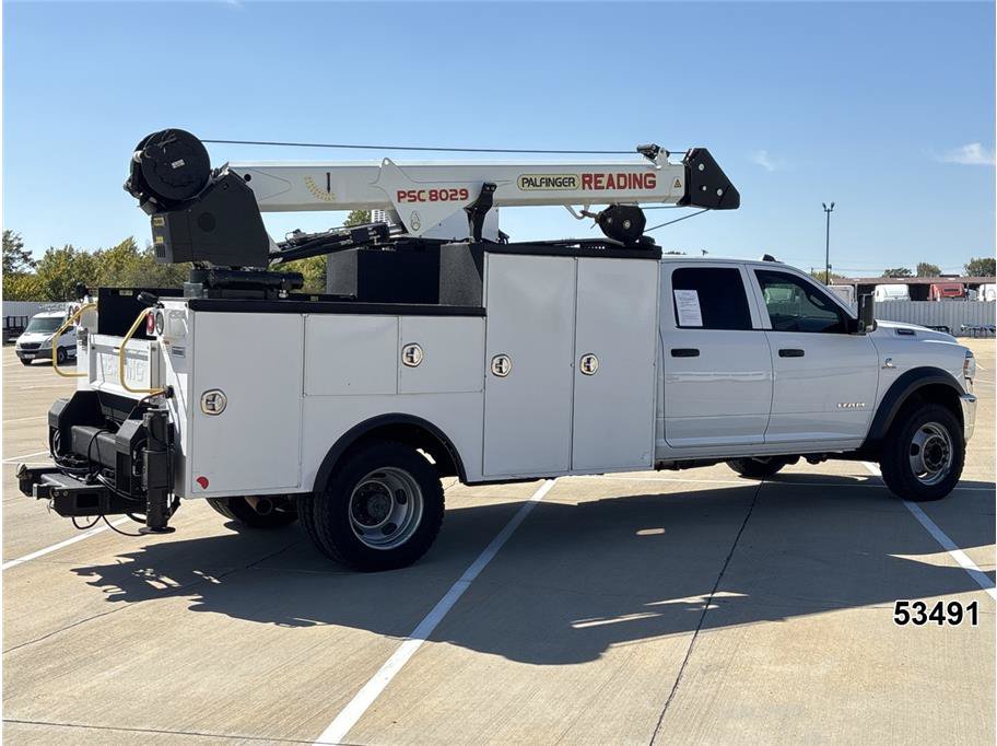 Used 2022 RAM 5500 Tradesman w/ Chrome Appearance Group AWD/4WD image 2