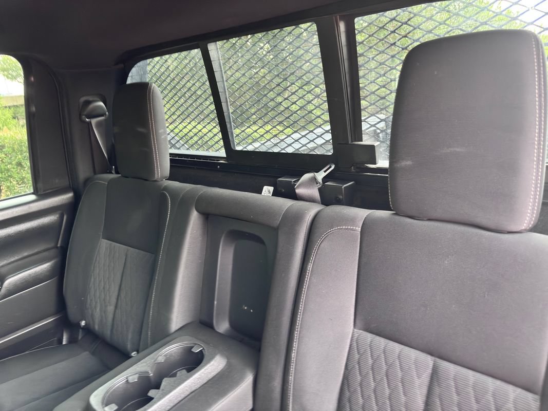 Used 2018 Nissan Titan SV w/ SV Convenience Package AWD/4WD image 23