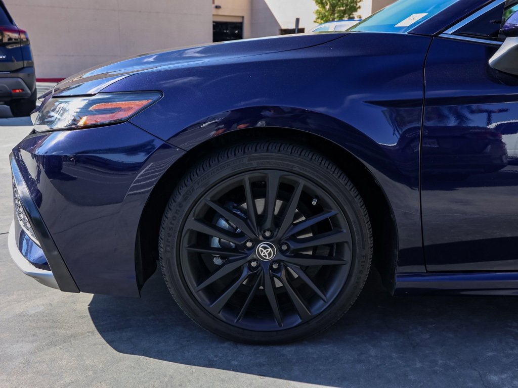 Used 2022 Toyota Camry XSE image 11