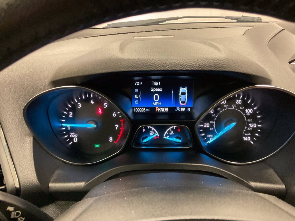 Used 2018 Ford Escape SEL w/ Ford Safe & Smart Package AWD/4WD image 2